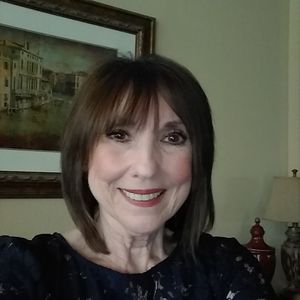 Meet your Posher, Carol